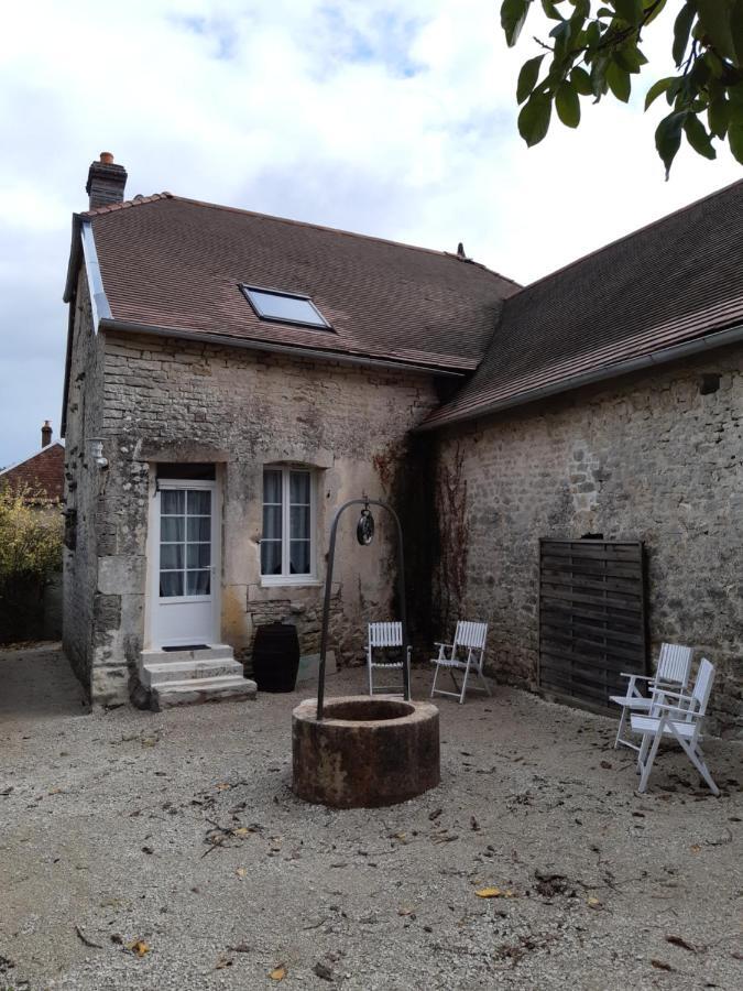 Au Vieux Puit Villa Polisy Exterior photo